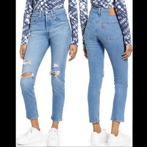 Levi’s 501 Ripped Skinny Ankle Jeans size 29